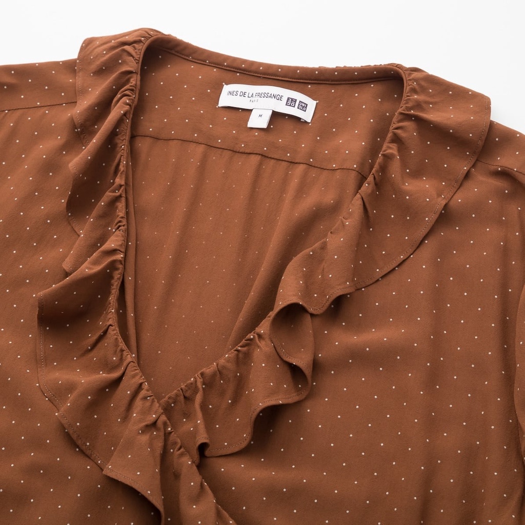 Áo nữ ngắn tay chấm bi bánh bèo xinh xắn dòng Innes De La Fressange Paris của UNIQLO
