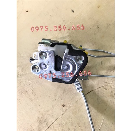 Ổ khoá ngậm cửa HD3T5 R phụ tùng ô tô phụ tùng Hùng Lỳ