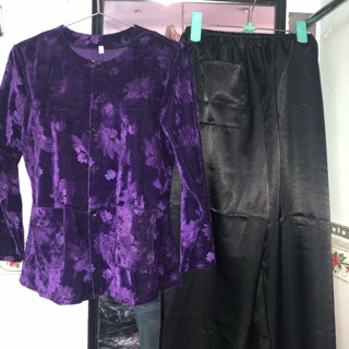 Áo nhung tím và quần lụa Thái Tuấn cho bà!