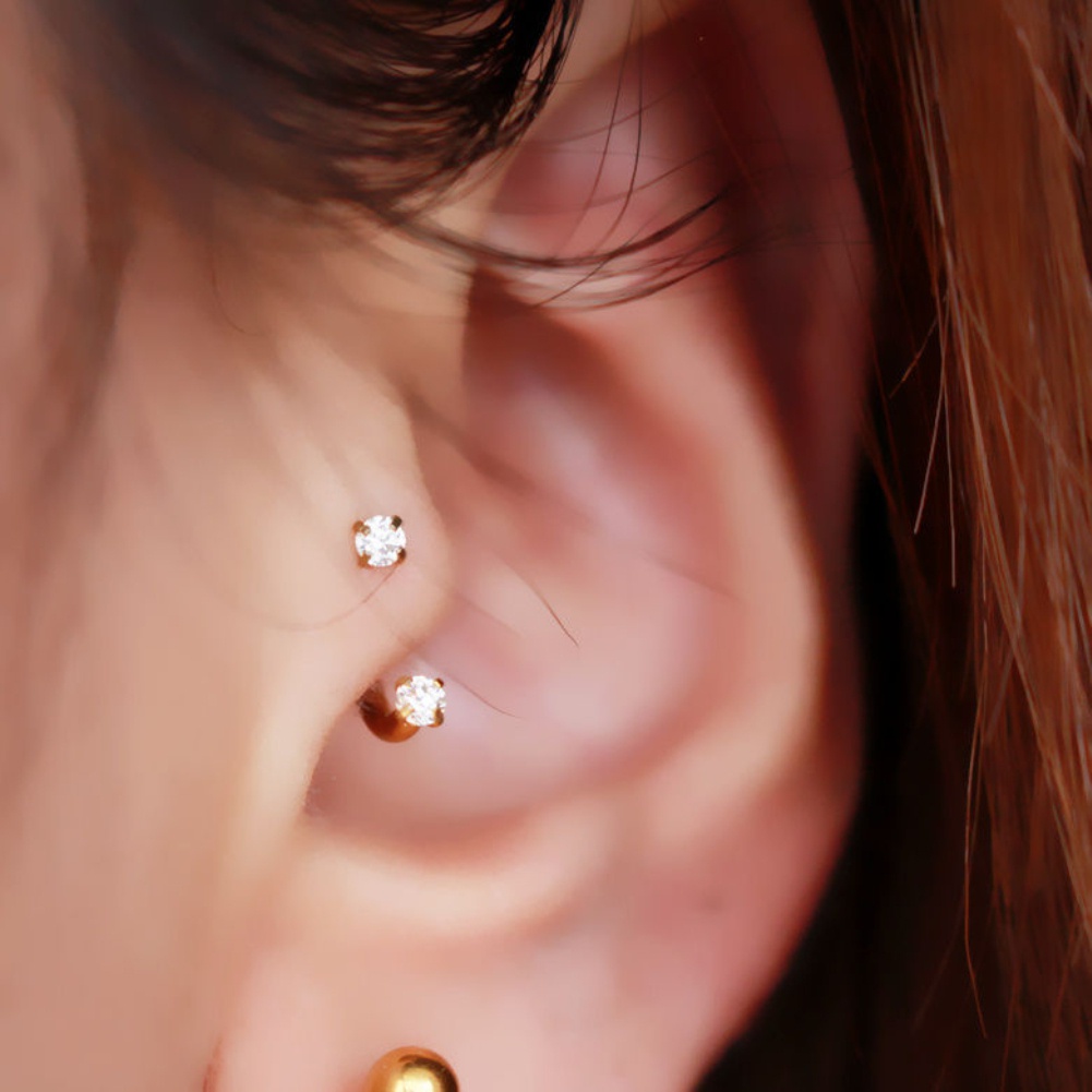 1 Khuyên Tai Chữ U Bằng Thép Titan Đính Đá Thời Trang Unisex