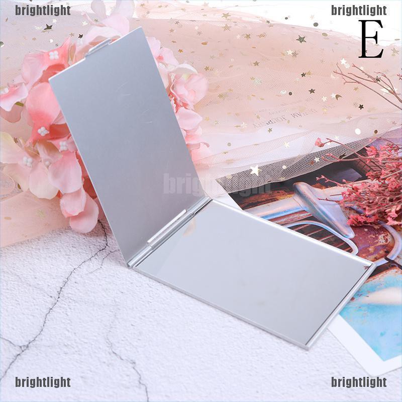 Gương trang điểm gấp gọn siêu mỏng có đèn LED