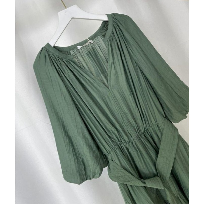 Váy voan tay bồng xanh olive MNG