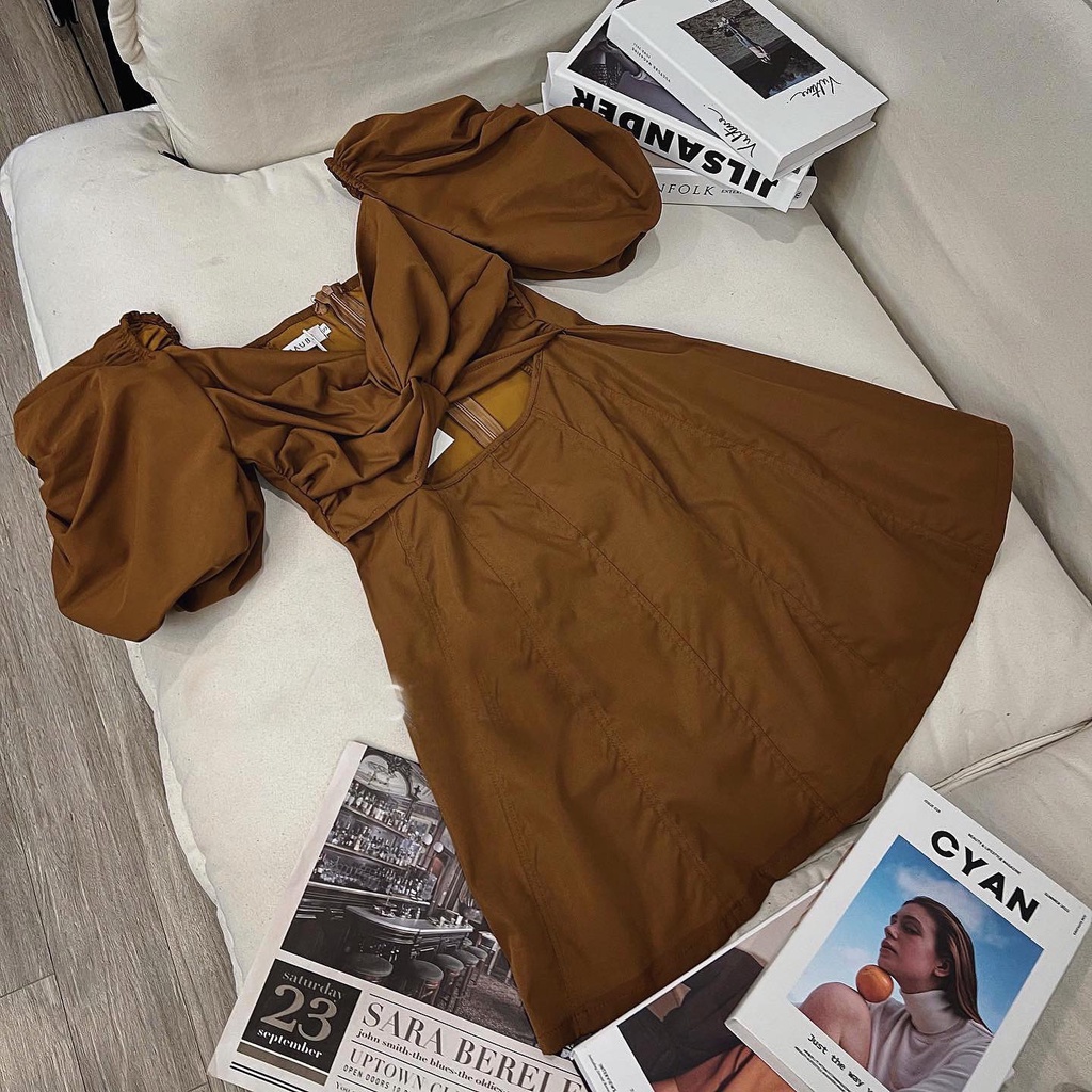 Đầm xoắn ngực tay bồng dáng ngắn cao cấp - TQ