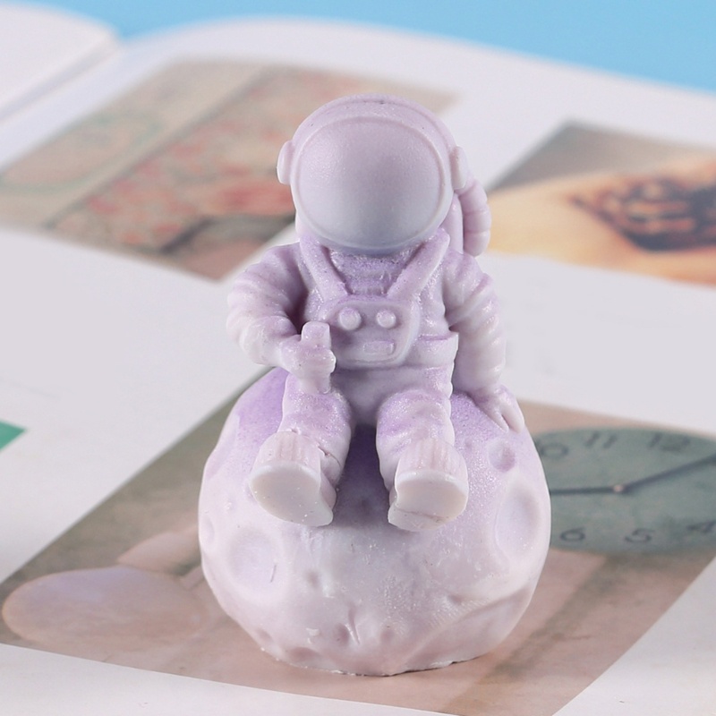 Khuôn Làm Nến / Xà Phòng Hình Phi Hành Gia 3D Bằng Silicone