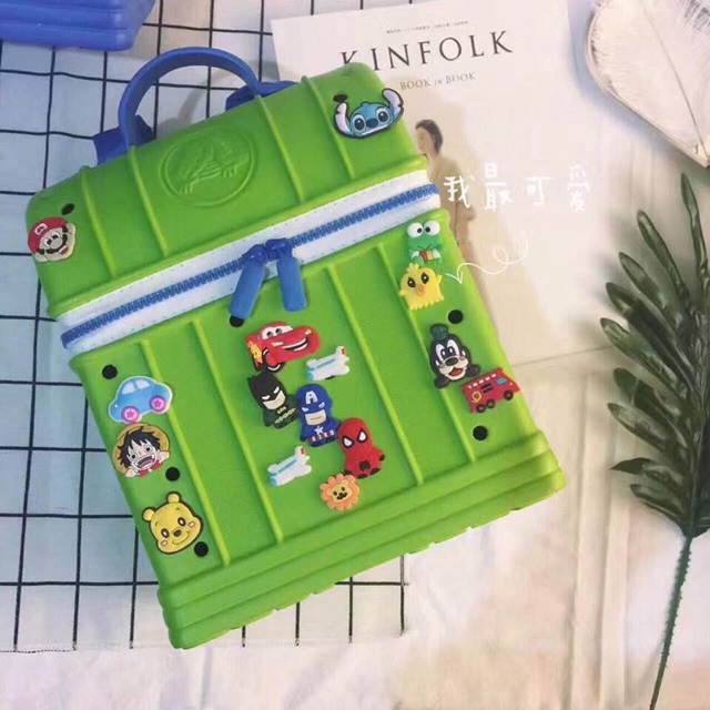 Balo nhựa kháng khuẩn cho bé yêu.