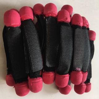 Bịt mỏ và bịt cựa gà