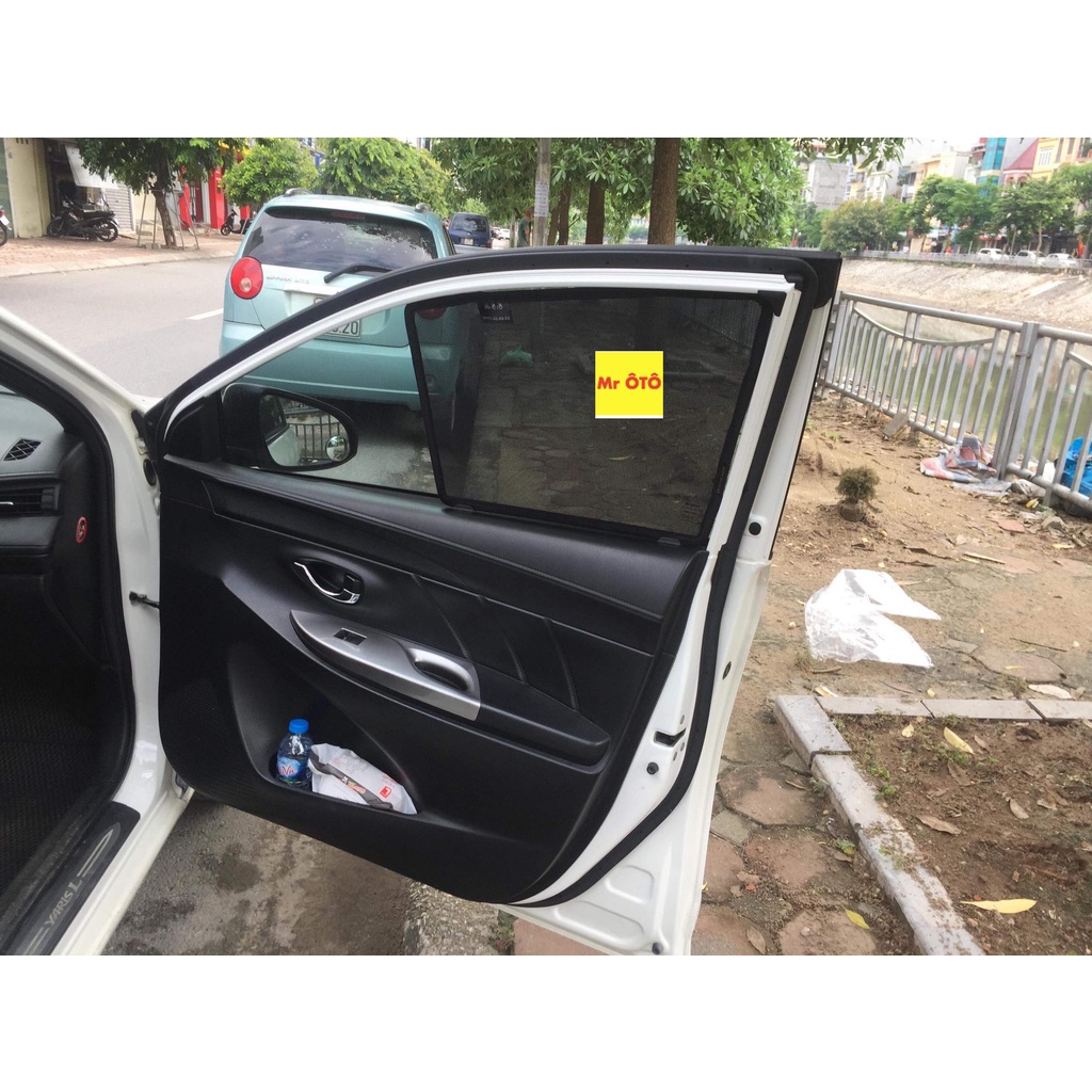 Rèm Che Nắng Xe Toyota Yaris 2014-2018 Loại 1 Mr.OTO. Bảo Hành 24 tháng. Cam Kết Chuẩn Khít Theo Xe