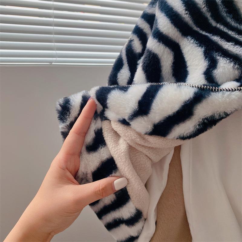 Áo Khoác Lông Cừu Dày Dặn In Họa Tiết Ngựa Vằn Thời Trang Cho Bé Trai Và Gái