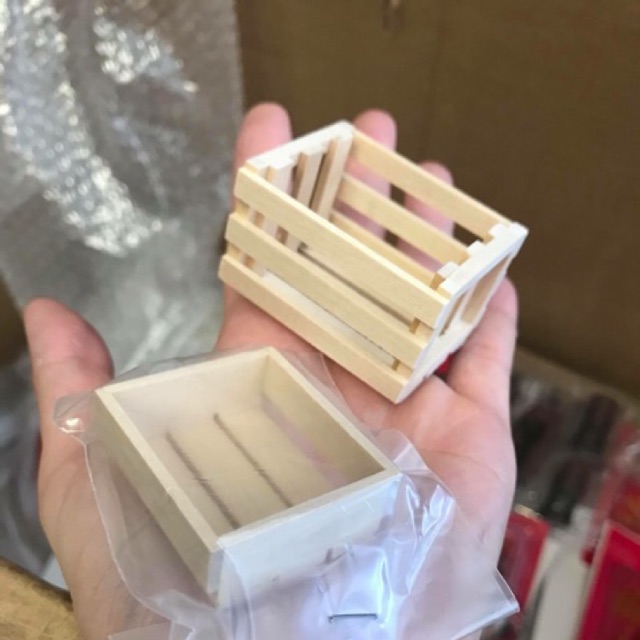 Thùng gỗ đựng đồ cho búp bê