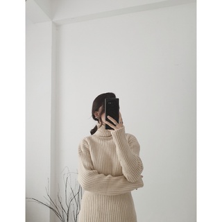 Áo len cổ cao xẻ