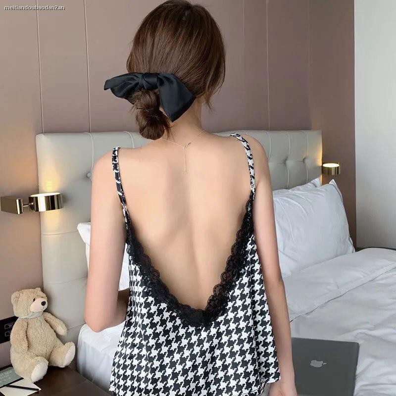 Bộ đồ ngủ 2 mảnh cổ V phong cách Hàn Quốc cho nữ