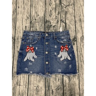 Chân váy jeans cúc thêu