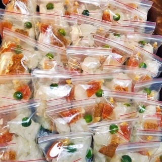 Bánh tráng muối satế.