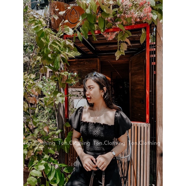 Jumpsuit dài Ton.Clothing thắt nơ eo basic vải thô lụa mịn quần loe suông tay phồng ngắn màu đen, vàng JUM002