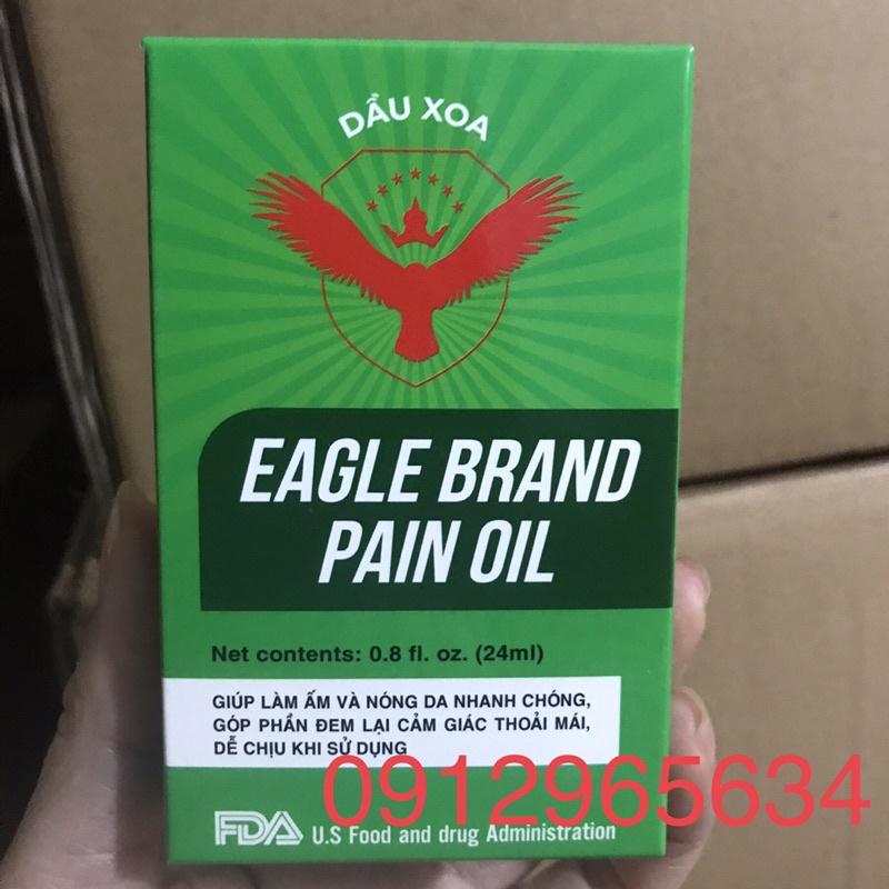 Dầu gió xanh Eagle Brand Pain Oil giúp làm ấm và nóng da nhanh chóng, dễ chịu 24ml hàng Việt Nam