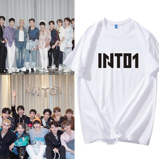 Áo phông đen trắng IN HÌNH INTO1 Sáng tạo doanh Lưu Vũ Mika Rikimaru Santa Patrick Châu Kha Vũ Bá Viễn idol thần tượng