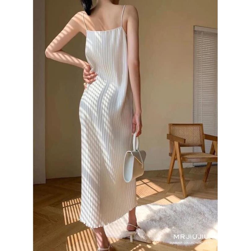 Đầm maxi đi biển trắng 2 dây xếp ly dập sang trọng, đi biển đi chơi siêu dễ thương freesize SONAITI