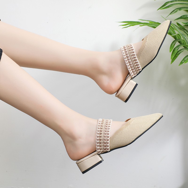 Dép Bít Mũi Phối Lông Xù Phong Cách Trẻ Trung Dành Cho Nữ | BigBuy360 - bigbuy360.vn