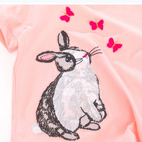 Mã 51814 áo thun bé gái màu hồng nhạt thêu hình thỏ  cực sinh động đáng yêu của Little Maven