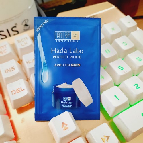 Bộ 3 gói mẫu dùng thử dưỡng trắng da Hada Labo