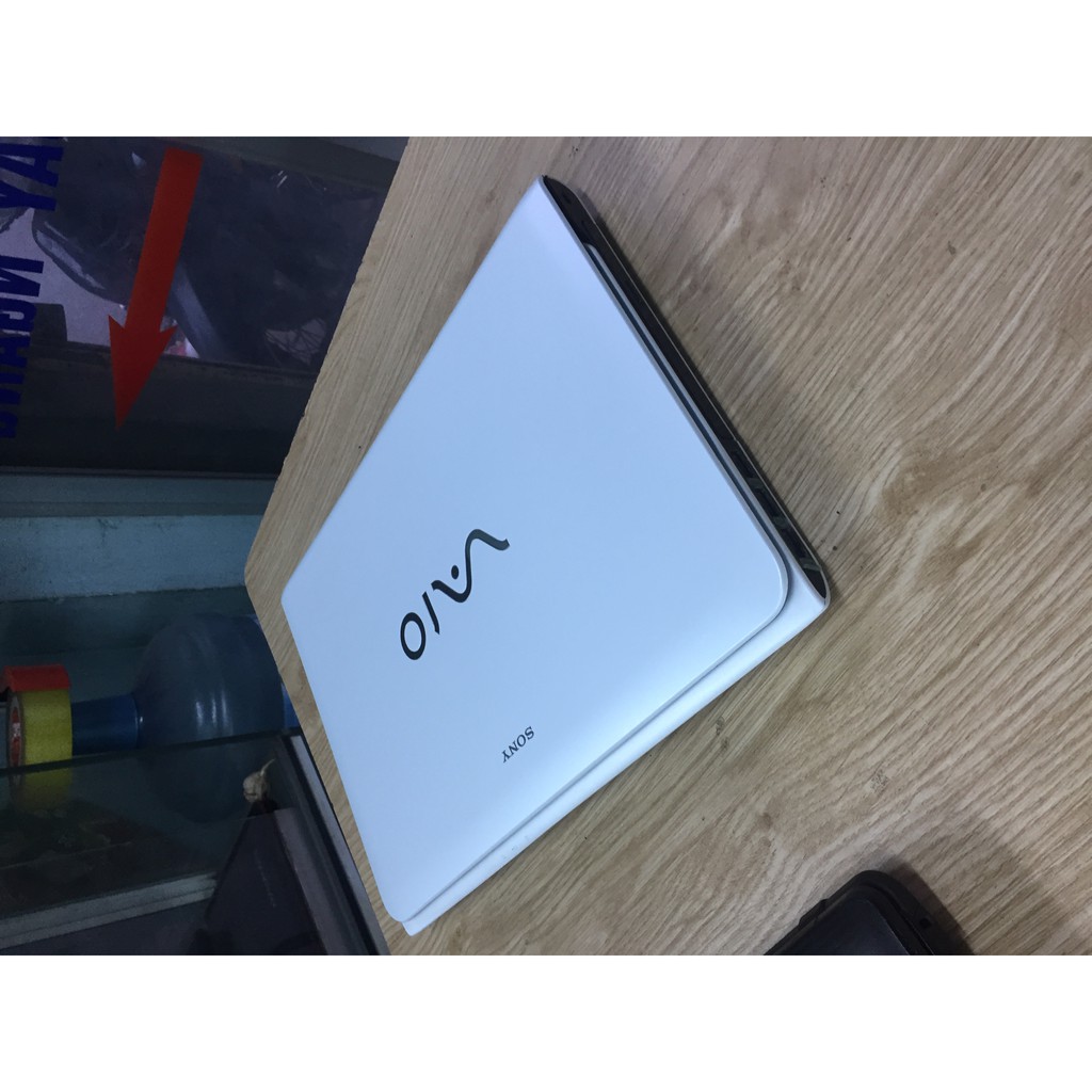 Hot Hot Laptop Sony vaio SVE14 Sang chảnh chíp core i5-3210M/4GB/HDD 320GB Cạc HD4000 game mượt. Tặng chuột không dây | BigBuy360 - bigbuy360.vn