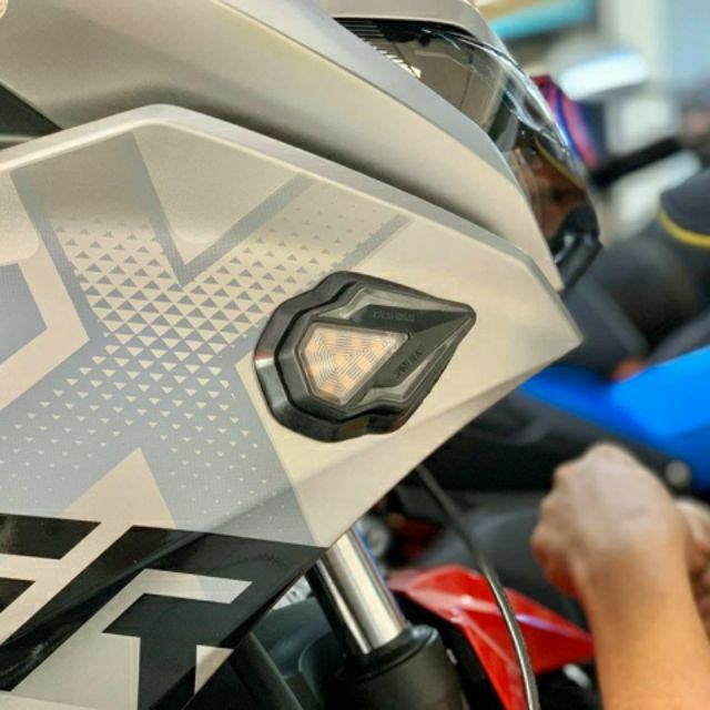 Cặp Xi Nhan WINNER X VARIO L23 Mẫu Kim Cương