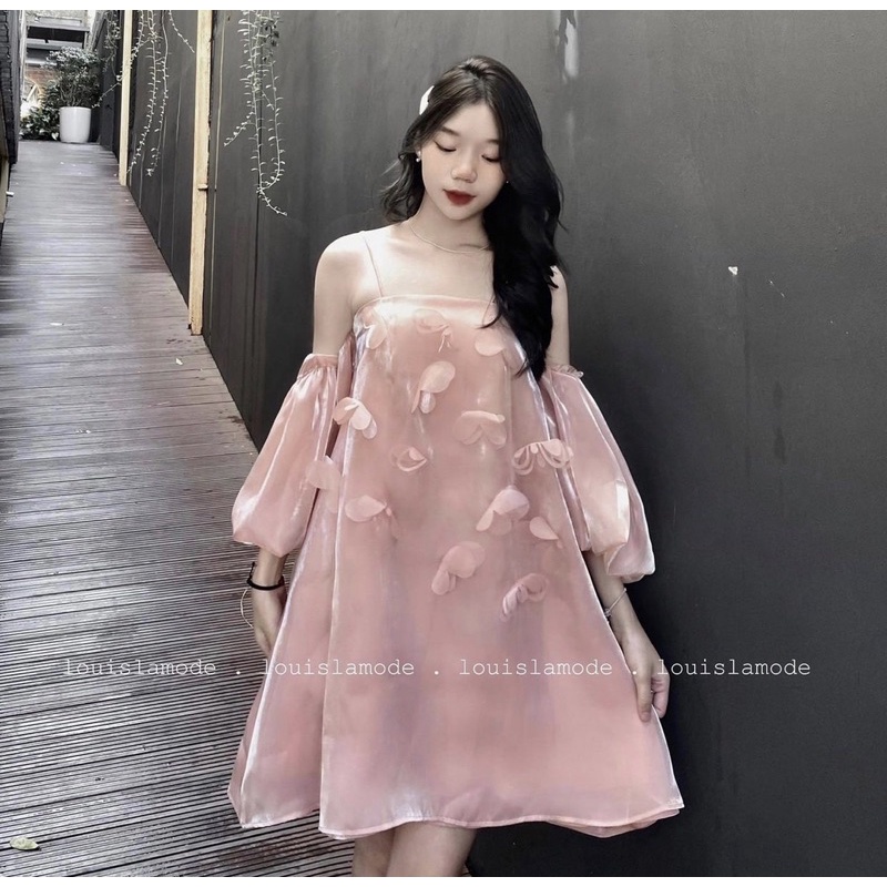 Váy tơ 2 dây tay bom đính hoa nổi