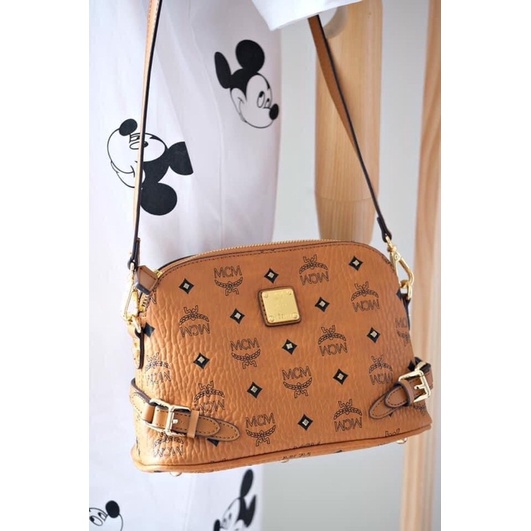 TÚI ĐEO CHÉO MCM DÁNG HẾN