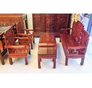 Chai xịt lau chùi đồ gỗ