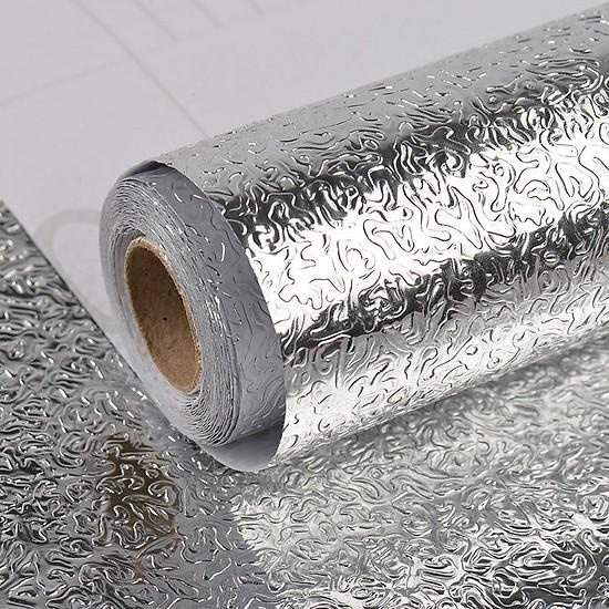 Giấy bạc dán bếp cách nhiệt/ Cuộn decal dán tường nhà bếp chống thấm bền đẹp Chịu Nhiệt 2M X 60CM - Giấy Dán Tường