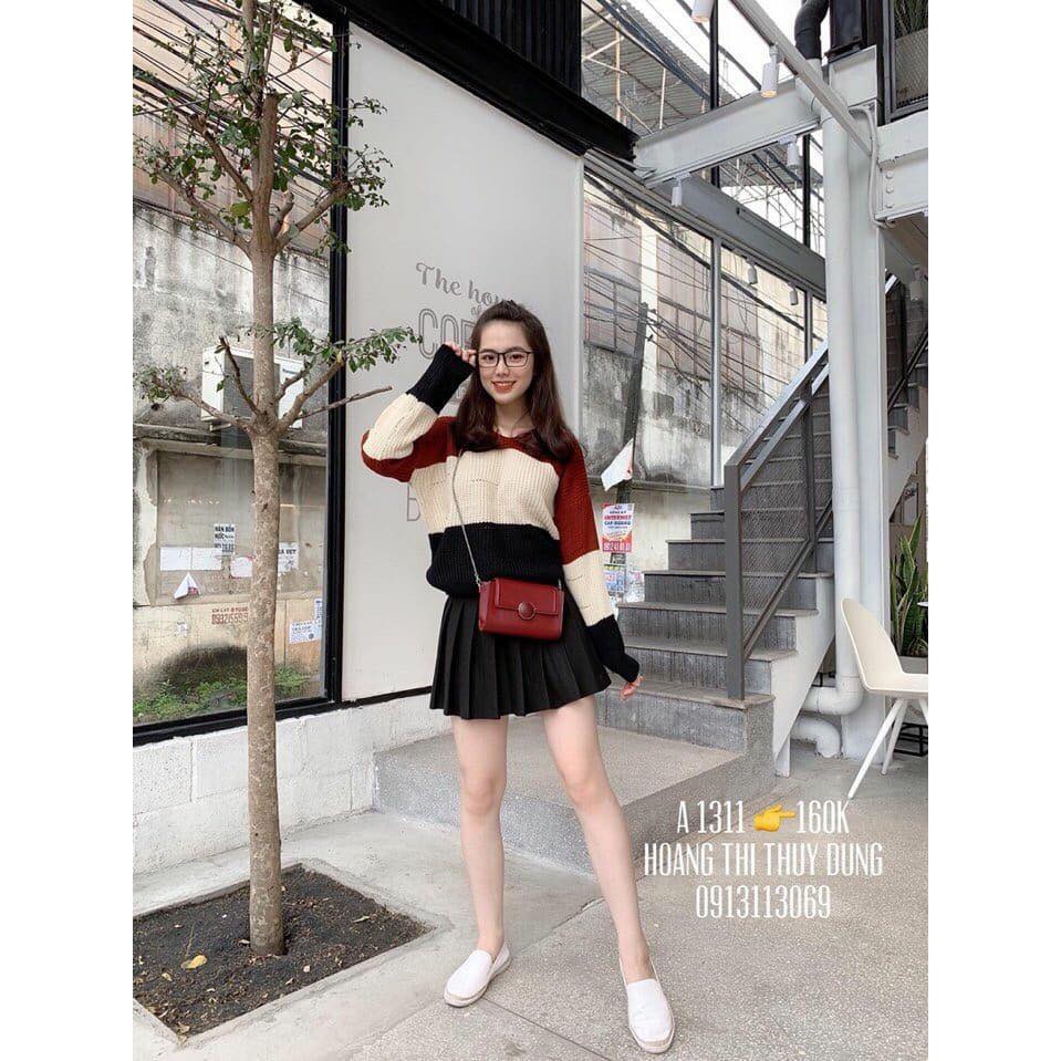 Áo len ba màu có mũ