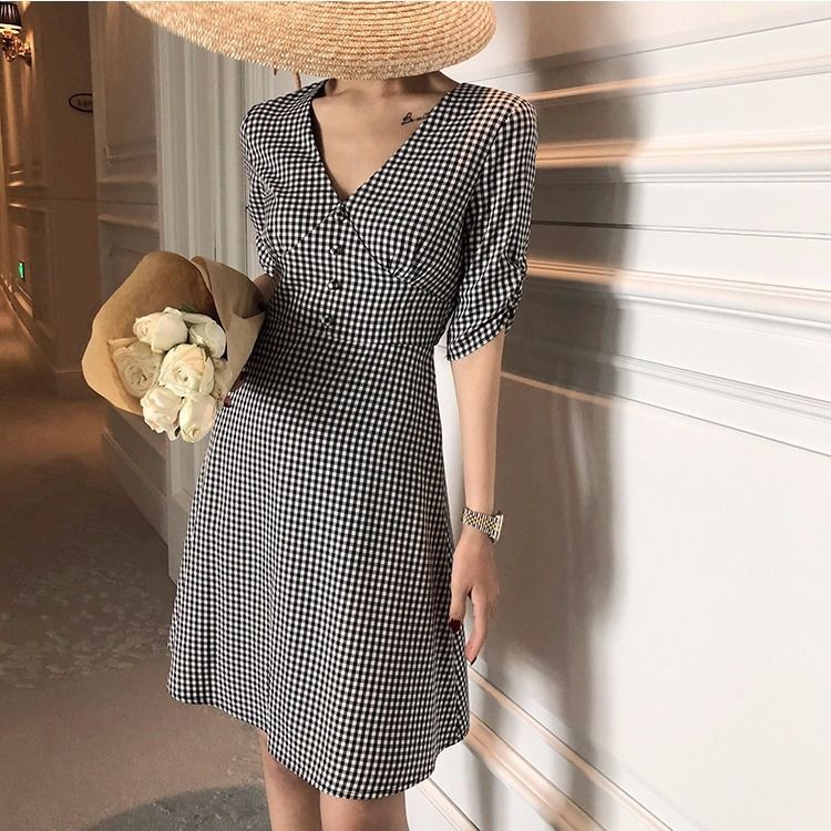 Đầm Nữ Cổ Chữ V Họa Tiết Chấm Bi Thời Trang | BigBuy360 - bigbuy360.vn