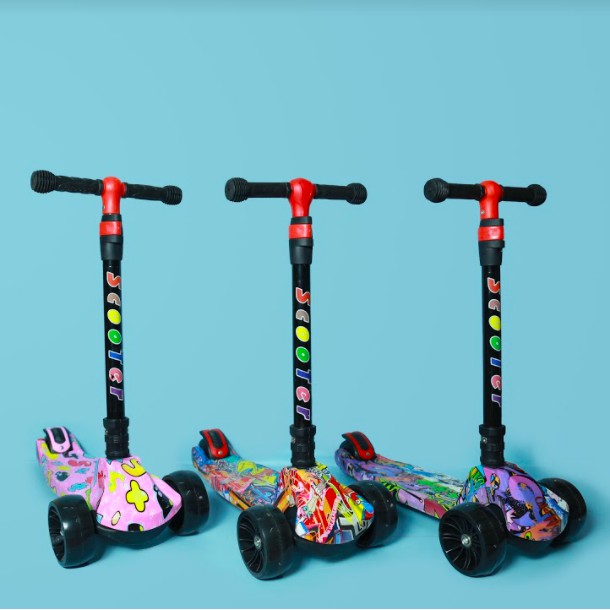 Xe Scooter, Xe Trượt Trẻ Em Có Đèn Có Nhạc Hoạ Tiết Graffiti - XSKY