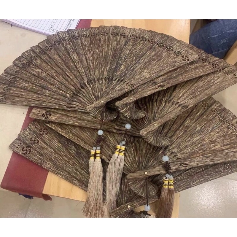 QUẠT TRAM HƯƠNG PHONG THUỶ - QUẠT TRẦM HƯƠNG PHONG THUỶ