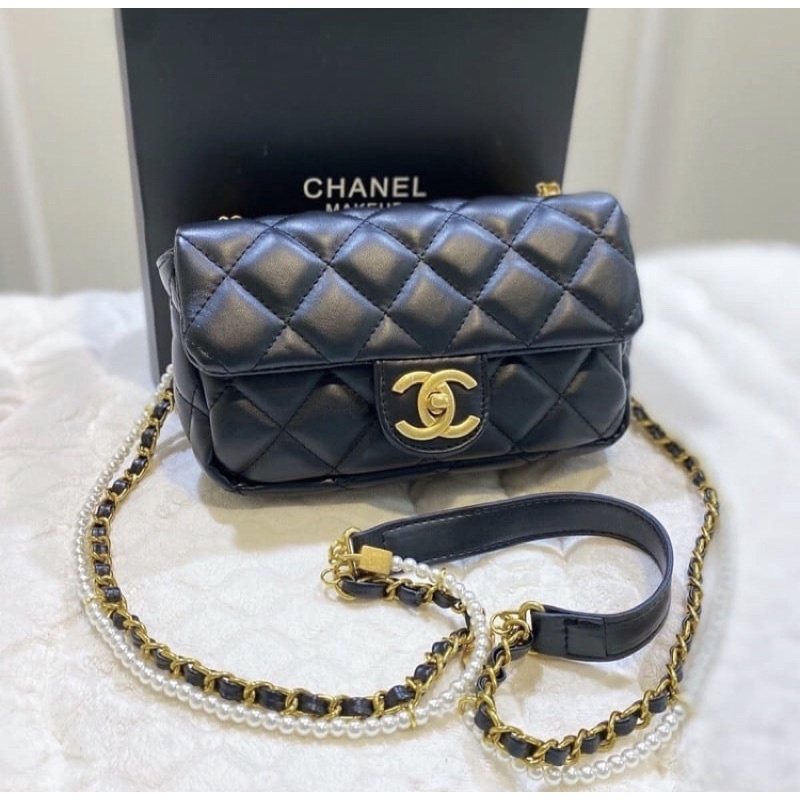 Gift Chanel makeup bag túi mỹ phẩm bằng da màu đen