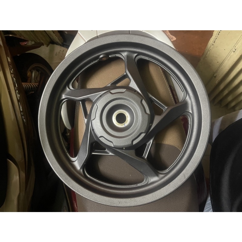 Mâm abalade .2021.  zin