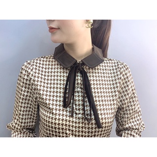 Sơ mi caro cổ hoa nâu