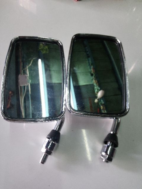 Cặp kính chiếu hậu Moto vuông