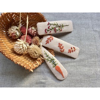 Kẹp tóc vải linen thêu tay handmade gam màu ấm áp