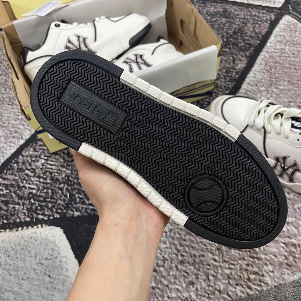 giày MLB x MCQUEEN chunky NY ofwhite trắng kẻ đen, giày ML B X MCQUEEN NY trắng viền đen mới
