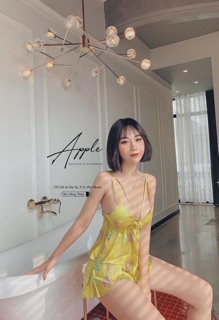 Set lụa áo dây vàng siêu sang chảnh nhé