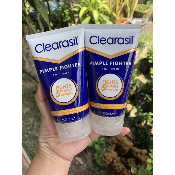 Sữa rửa mặt hết nhờn sạch mụn Clearasil Pimple Fighter 5 in 1 Wash 150ml.Hàng Úc