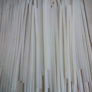 Keo nến ( giá 10k/ 5cây )