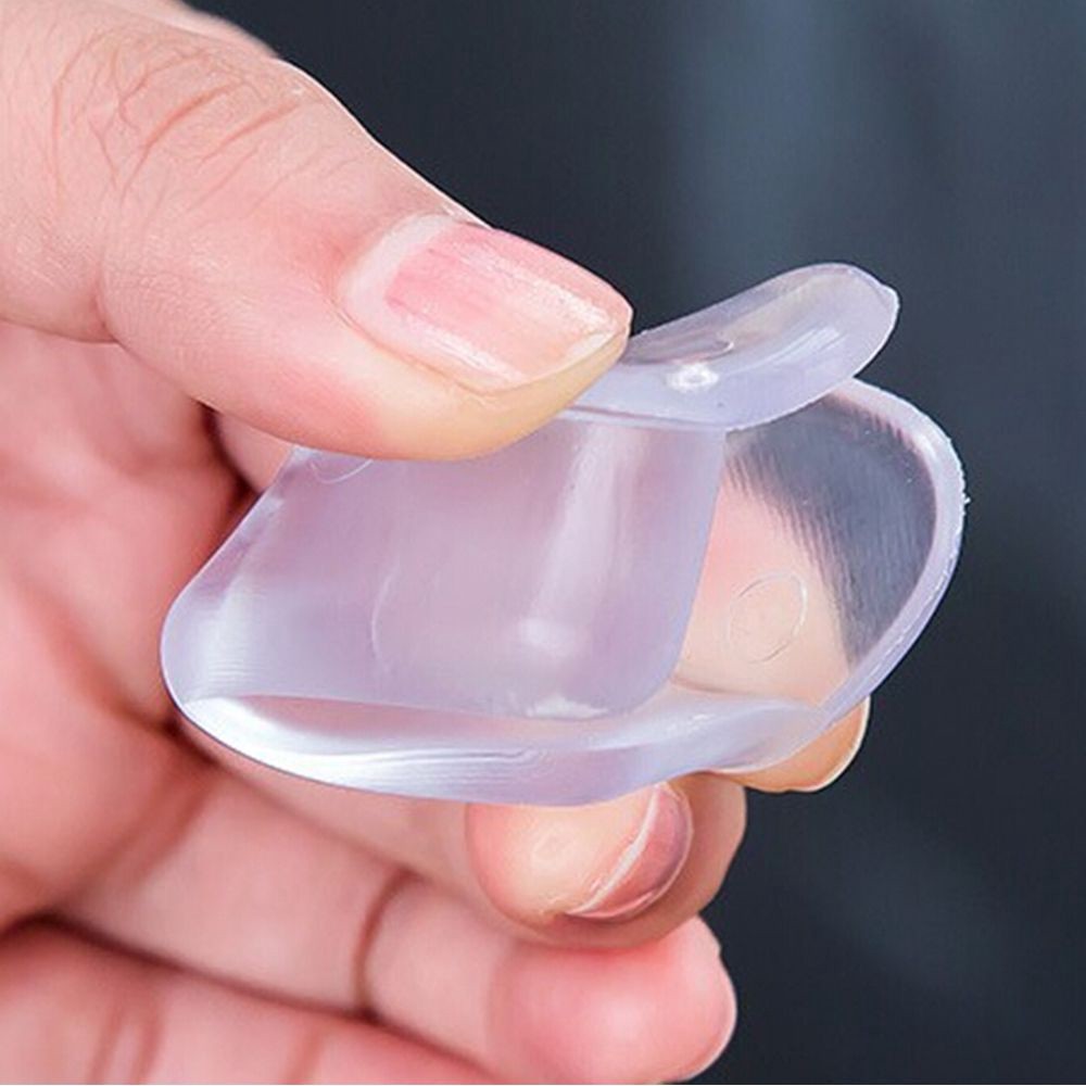 Set 4 miếng silicone hình trái tim bọc cạnh bàn an toàn cho bé