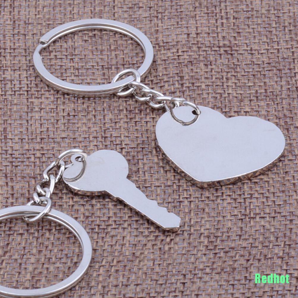 Bộ 2 Móc Khóa Hình Trái Tim Lãng Mạn Thời Trang