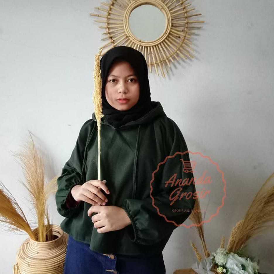 Áo Hoodie Lửng 4.4 Great Shopee ~ Vivara