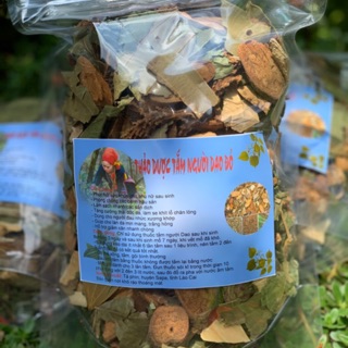 Lá tắm cho phụ nữ sau sinh dân tộc Dao Đỏ Sapa