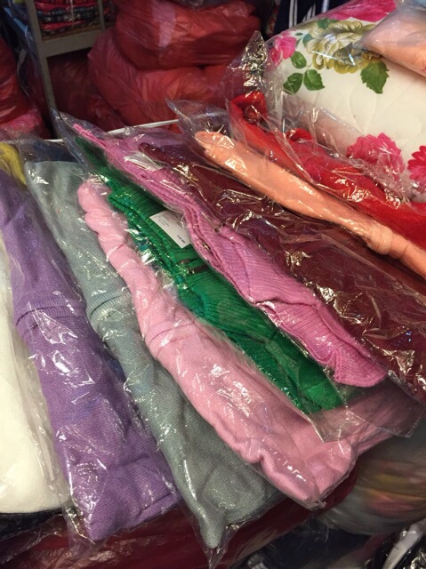 Sỉ 10 áo len kéo Quảng