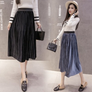 Chan váy huyền trần
