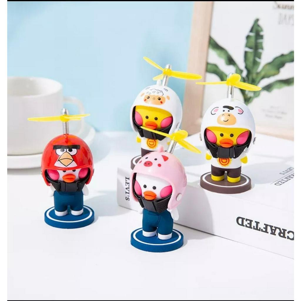 Vịt Đứng Đội Mũ Bảo Hiểm ,Vịt Gắn Xe ,Trang Trí Ô tô, Xe Máy , Xe Đạp